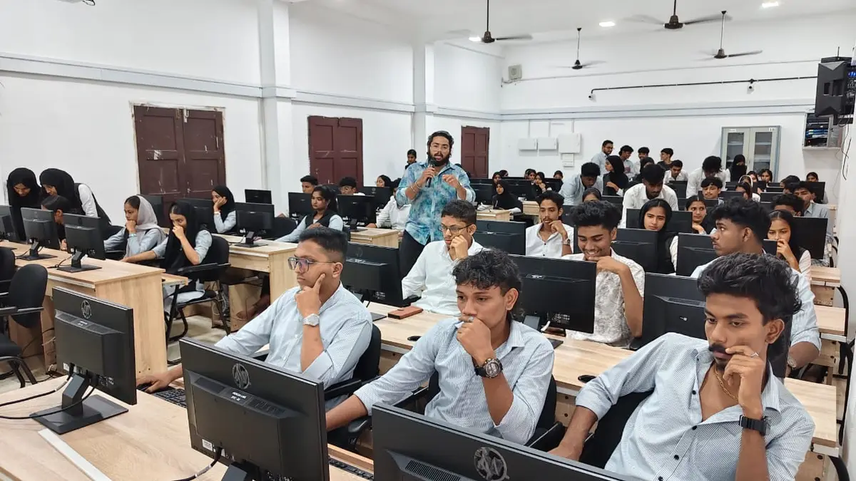 M.E.S. College For Advanced Studies: campus photo 2