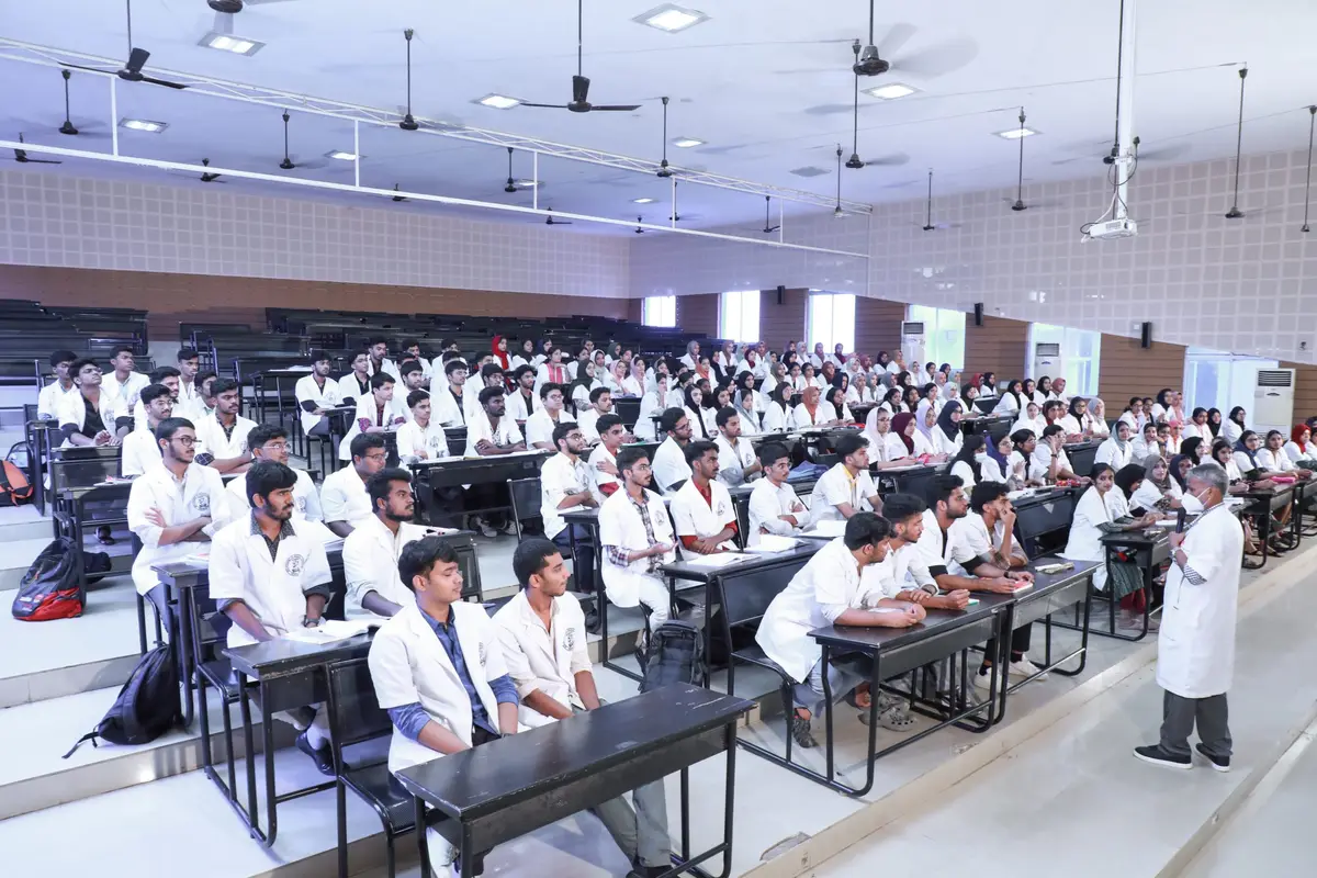 Mes Medical College: campus photo 3