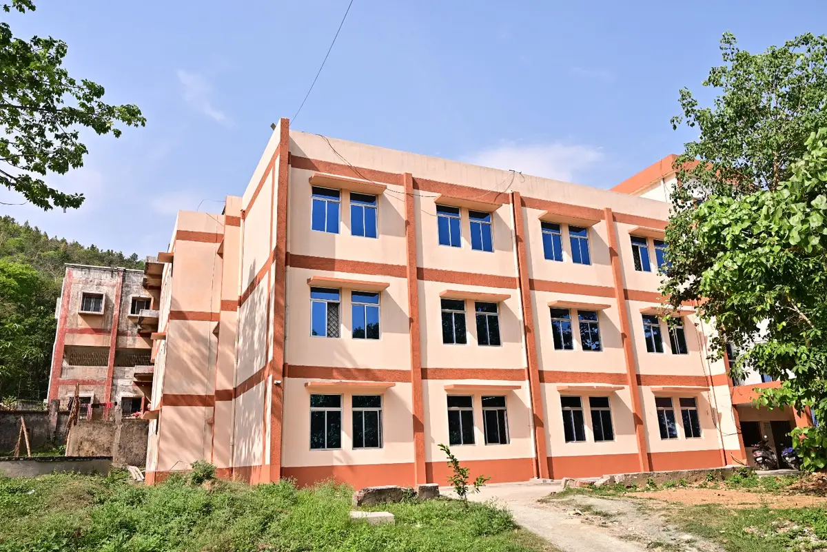 MGM Medical College: campus photo 8