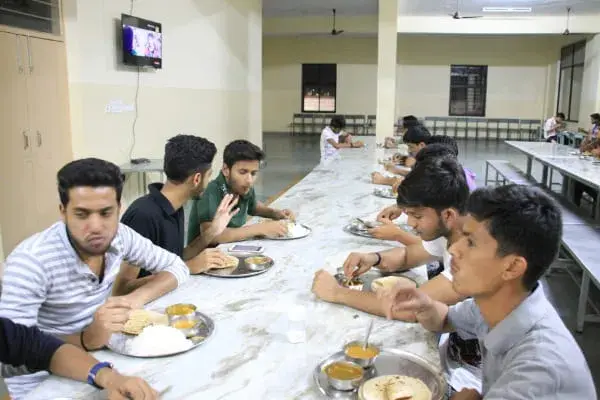 Mits Science, Arts and Commerce College campus photo 1