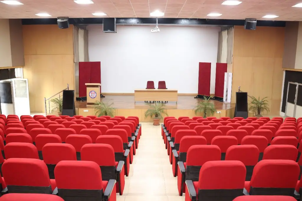 MIET campus photo 2