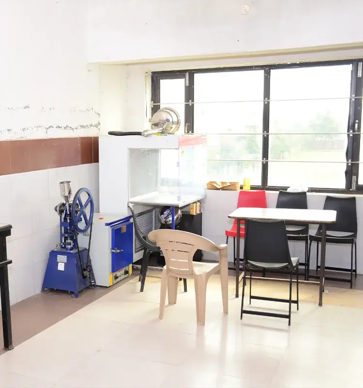 Modern College of Technical Education campus photo 7