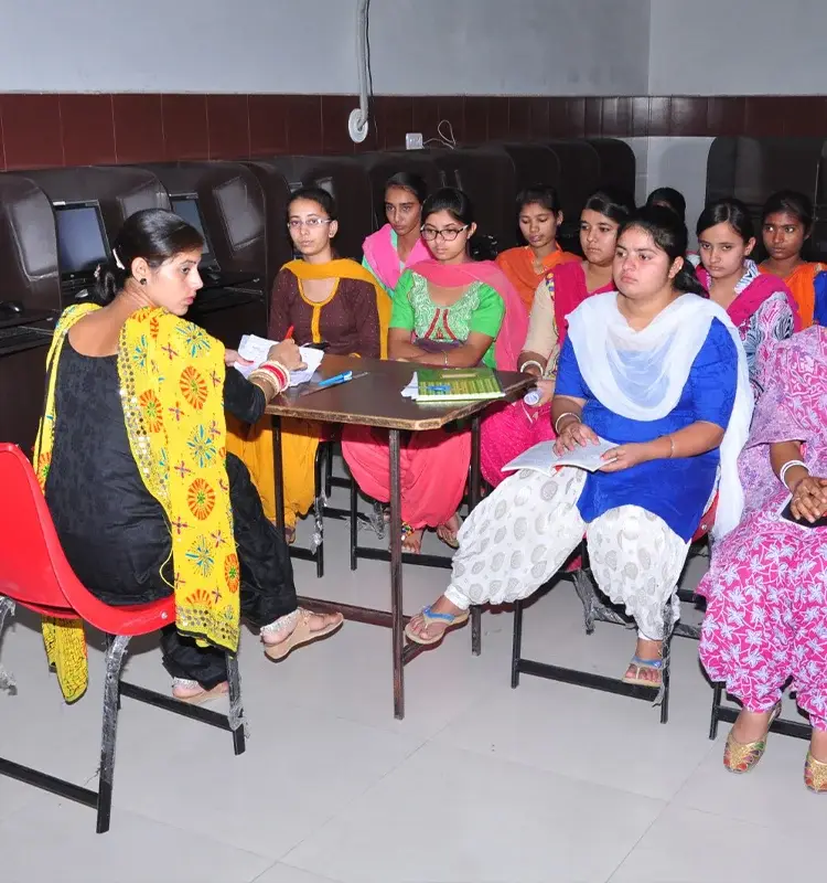 Modern College of Technical Education campus photo 2