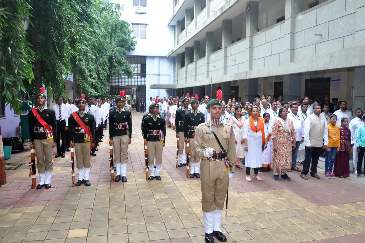 Modern Education Societys Ness Wadia College of Commerce, P.V.K.Joag Path, Pune: campus photo 8