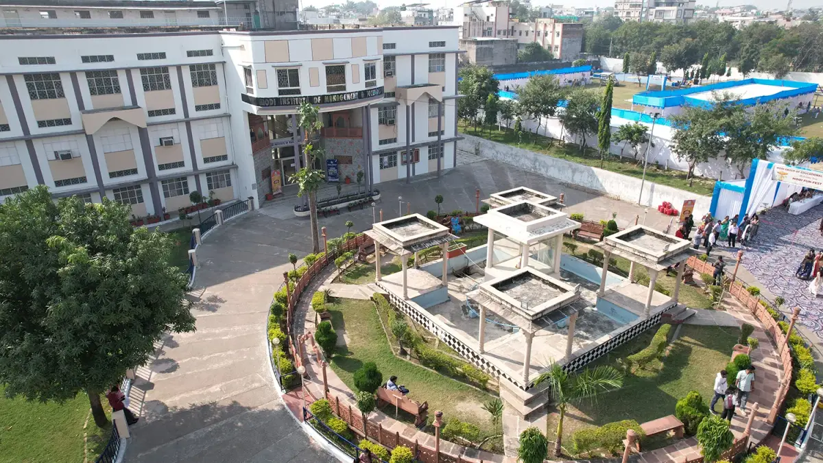 MIOMAT campus photo 1
