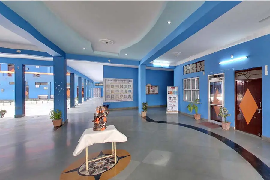 MIOMAT campus photo 8