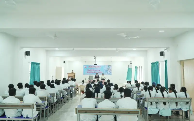 Mother Terasa College of Pharmacy: campus photo 2