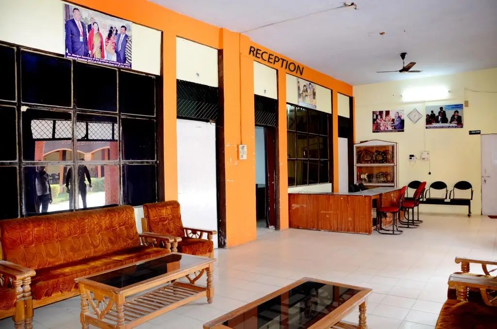 Motilal Rastogi School of Management: campus photo 4
