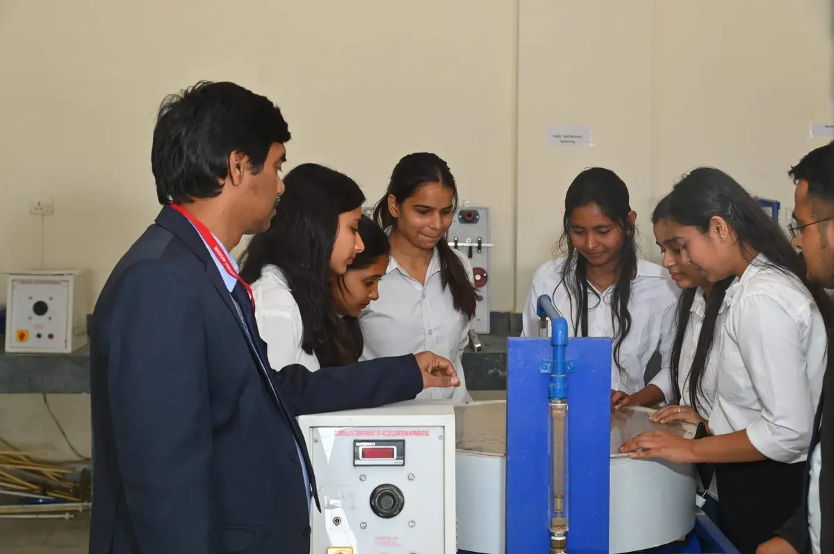 MMU campus photo 6