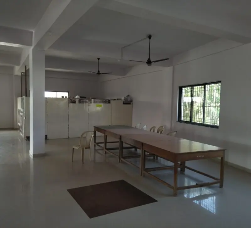 Muni. Arts & Commerce College campus photo 4