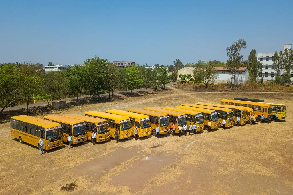 N M Trust Polytechnic Nidasoshi: campus photo 2