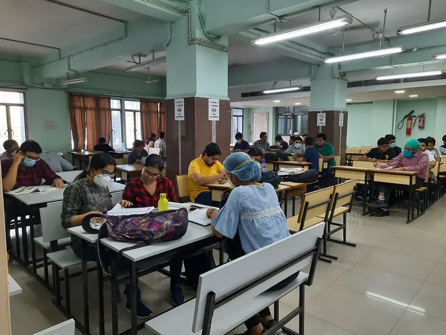 N R S Medical College: campus photo 2