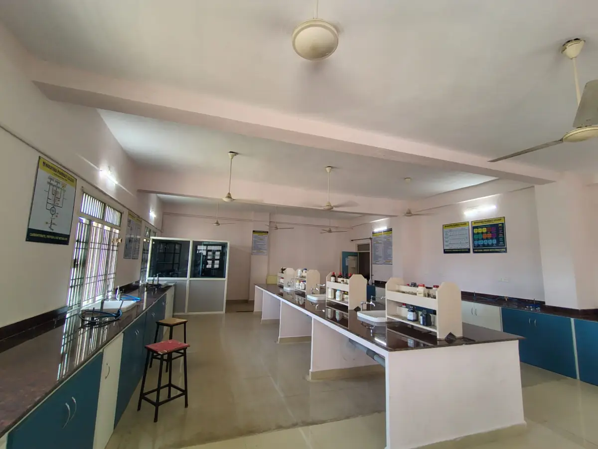 Narayana Pharmacy College, Chinthareddypalem campus photo 4