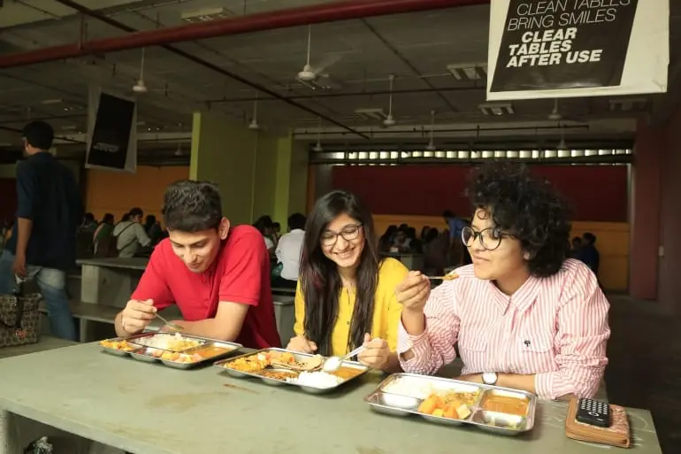 NUV campus photo 8