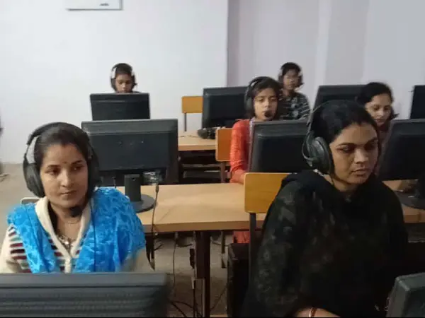 Navyug Arts & Commerce College: campus photo 6