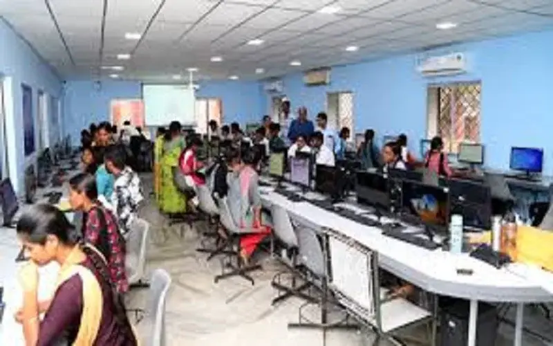 Nehru Memorial College: campus photo 1