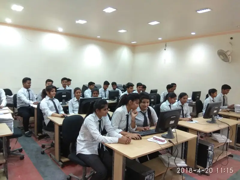 Nehru Memorial Shiv Narayan Das Mahavidyalaya: campus photo 3