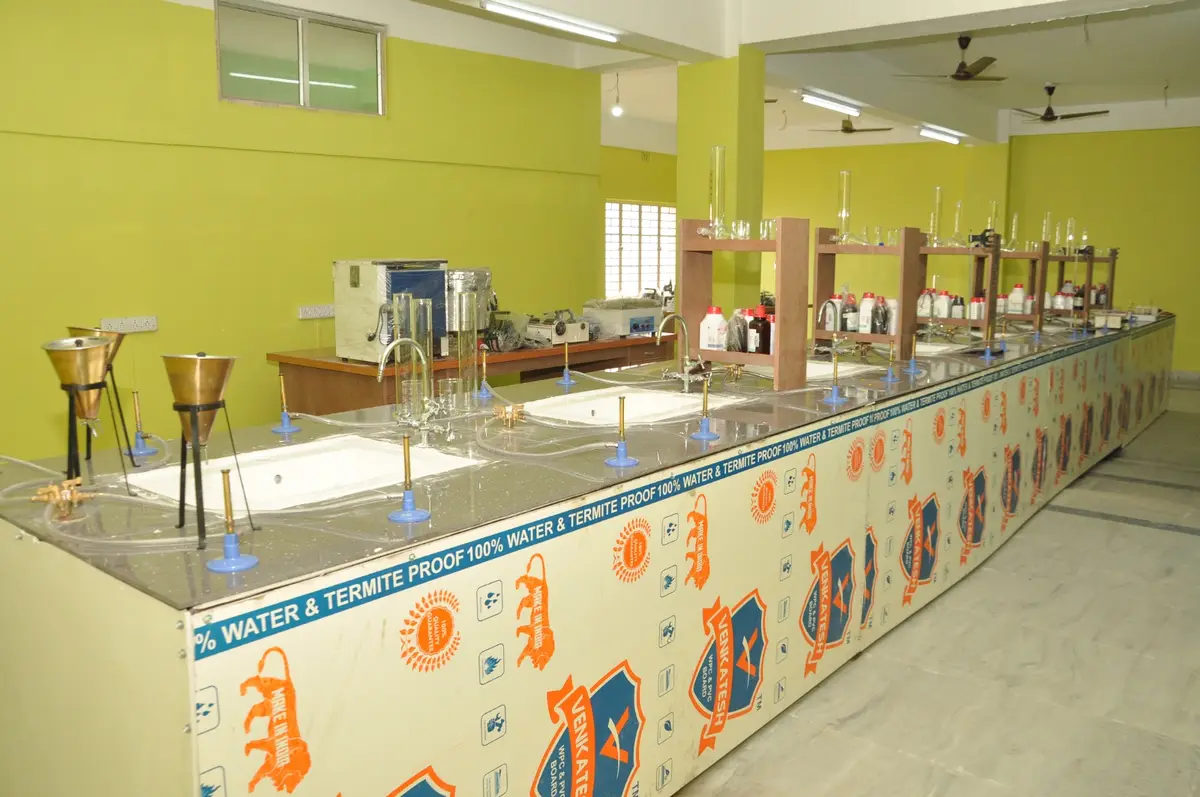 Omkarnath Institute of Pharmaceutical Technology and Medical Science: campus photo 1