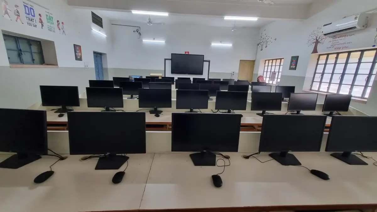 Onkarmal Somani College of Commerce, 1-Pulia, Chopasani Housing Board: campus photo 4