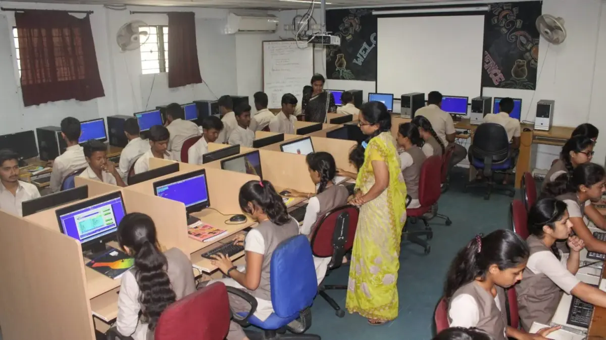 P.E.S. College of Science, Arts & Commerce campus photo 2