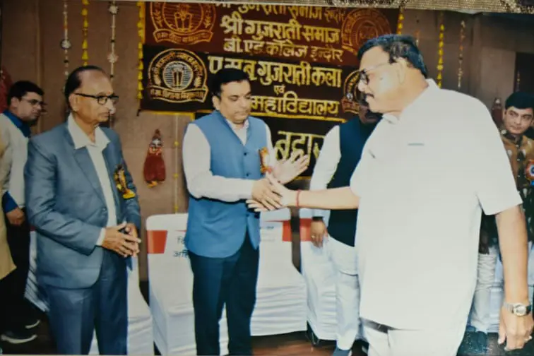 P.M.B. Gujarati Arts College: campus photo 1