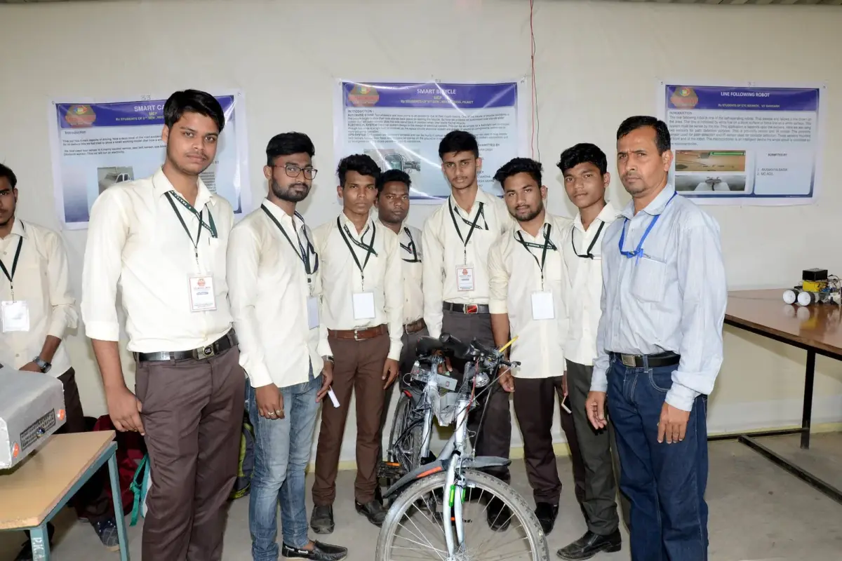 Padmashree Krutartha Acharya Institute of Engineering & Technology, Bergarh: campus photo 7