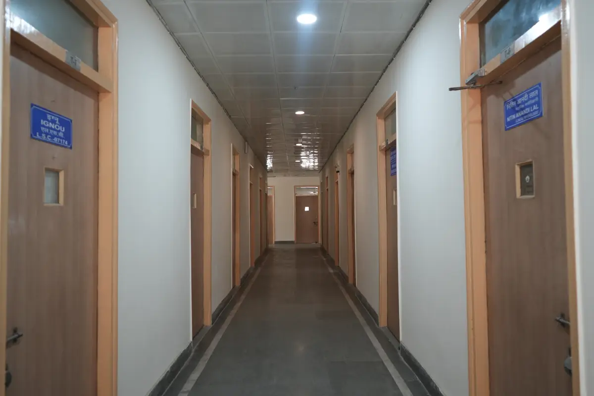 PGDAV College: campus photo 8