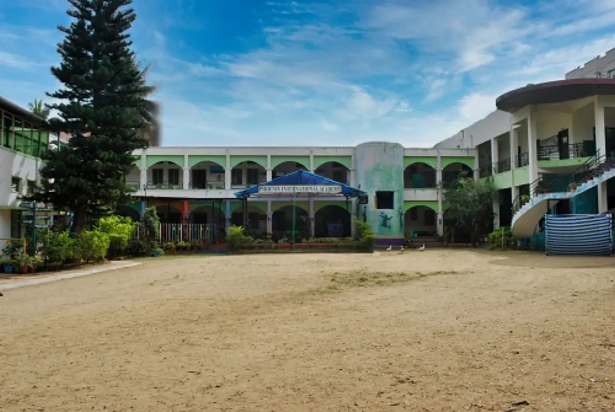 Phoenix International Academy: campus photo 2