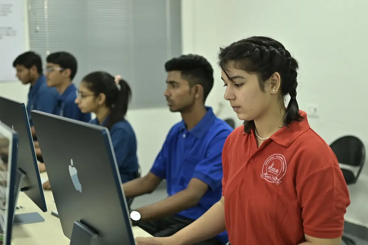 Poddar Business School: campus photo 4