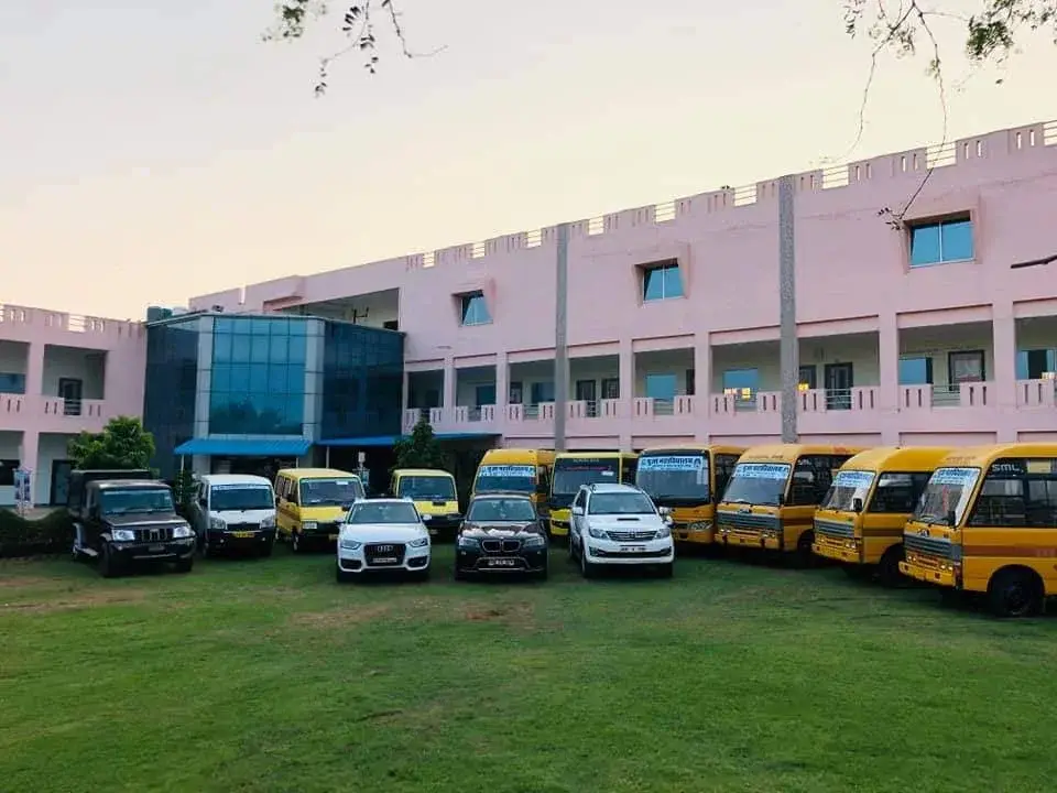 Pooja College campus photo 1
