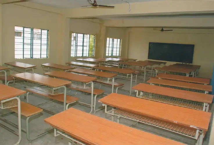 Princess Durru Shehvar College of Education for Women, Yakatpura: campus photo 2
