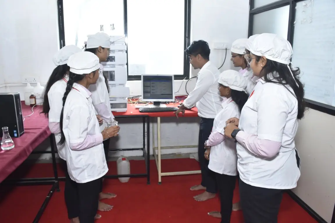 Prof Ravindra Nikam College of Pharmacy B Pharmacy Dhule: campus photo 2