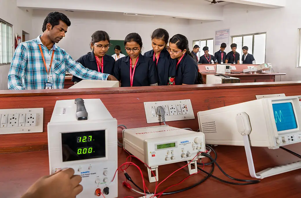 P.S.V. College of Engineering and Technology: campus photo 8