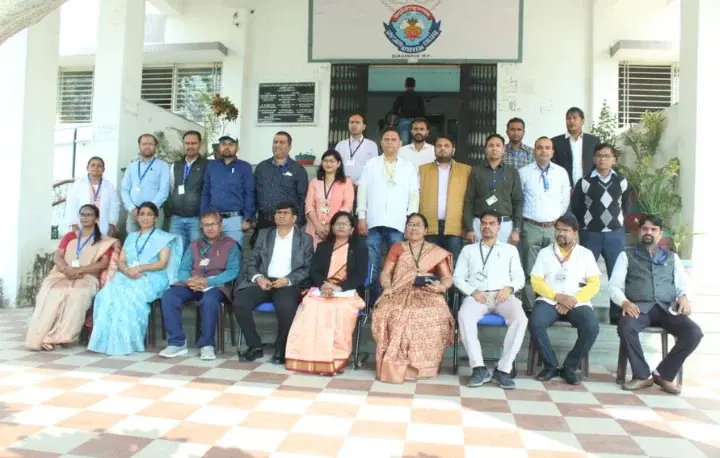 Pt Shivnath Shastri Govt Auto Ayurved College and Hospital Burhanpur Mp: campus photo 6