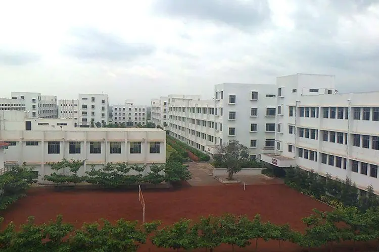Pune College Sknssbm campus