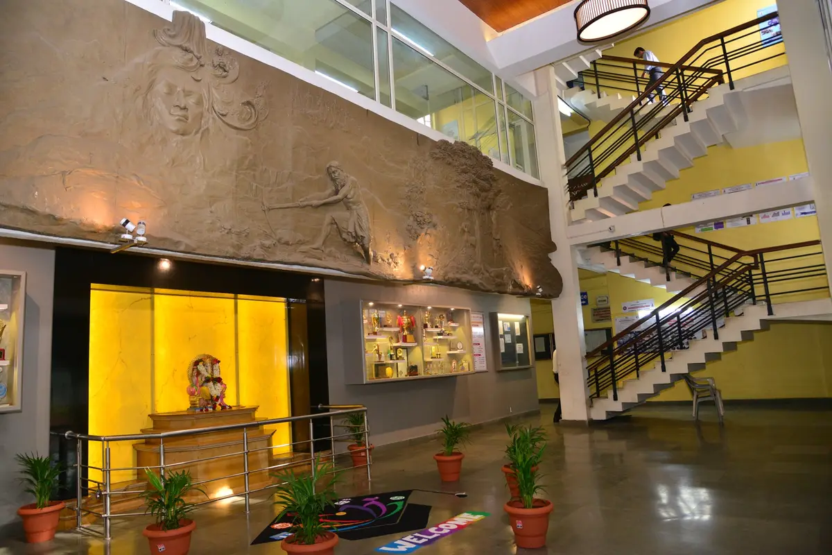 Pune Vidyarthi Griha?s College of Engineering and Technology: campus photo 6