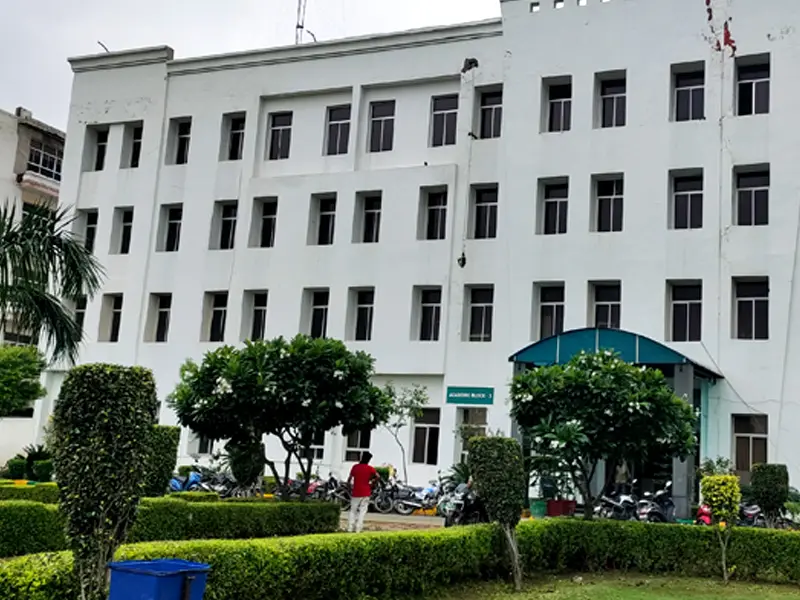 R B College of Pharmacy: campus photo 6