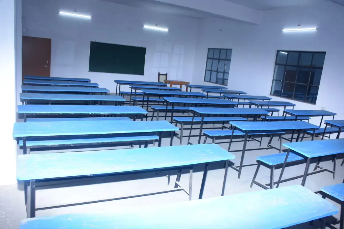 R D Singh Vidhi Mahavidyalaya Kaserua Kala Sahson Prayagraj: campus photo 6