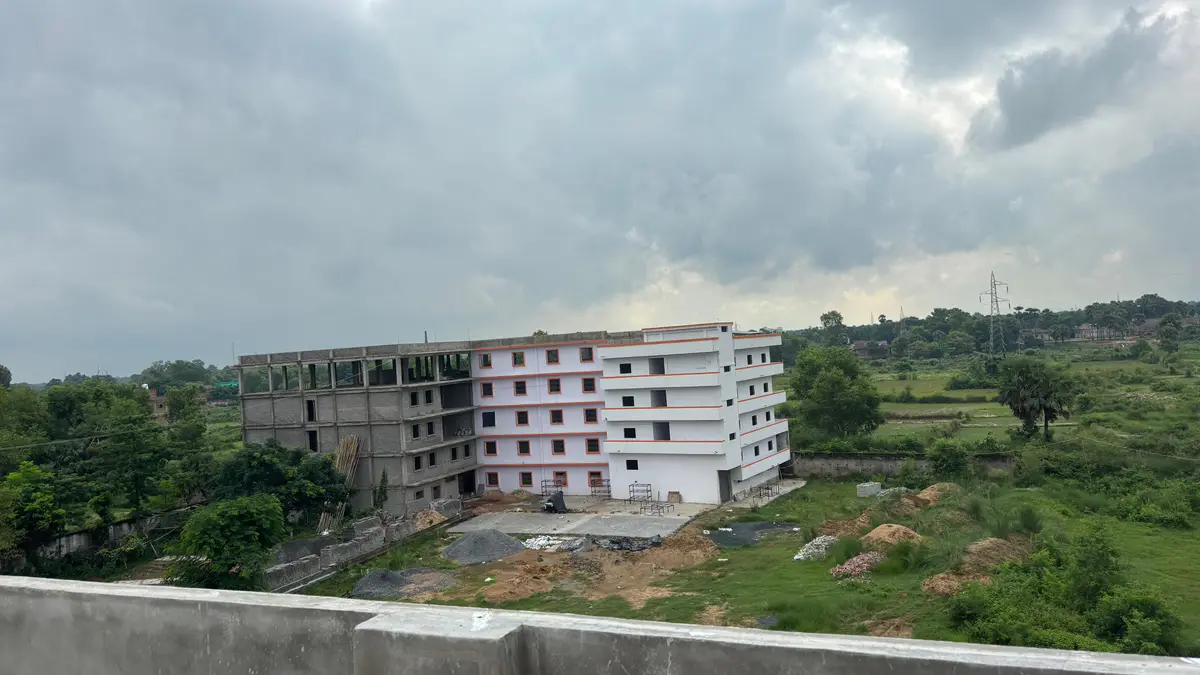 R P College: campus photo 4