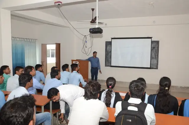 R. P. Y. T. T. College, Jhumri Telailya: campus photo 4
