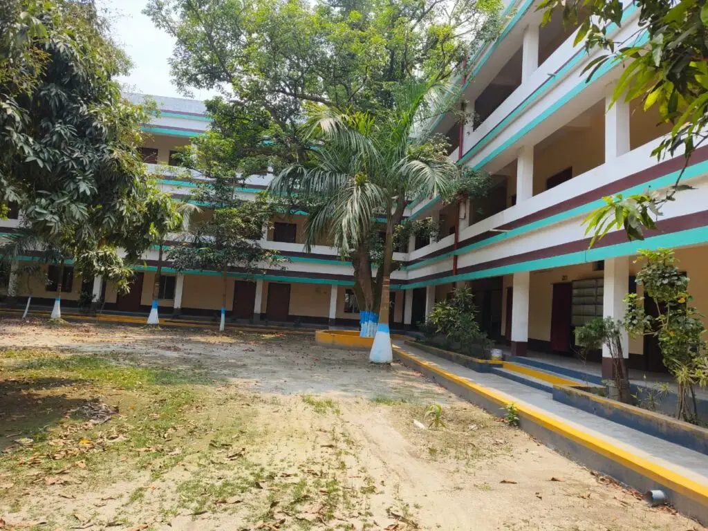 Raiganj Educare Teachers Training College: campus photo 3