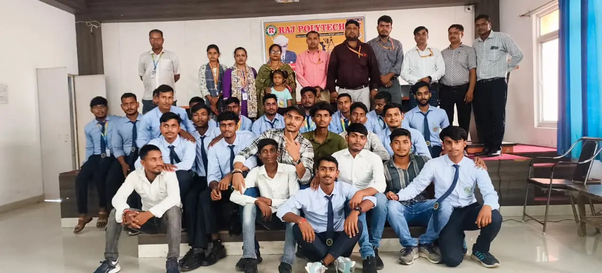 Raj Polytechnic Siswa Babatpur Varanasi: campus photo 4