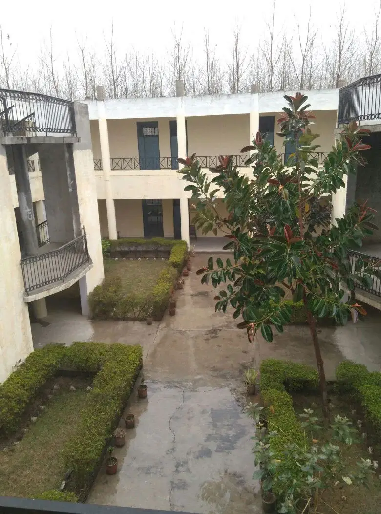 Raj Singh College of Education Village: campus photo 3