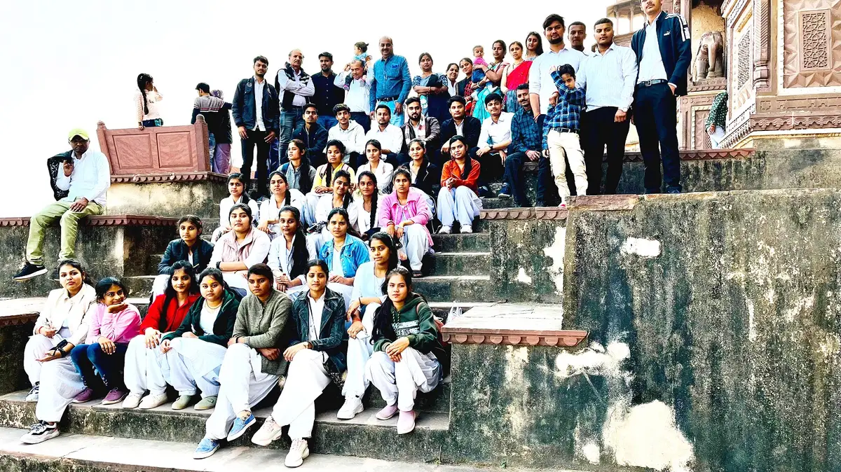 Raja Balwant Singh College: campus photo 1