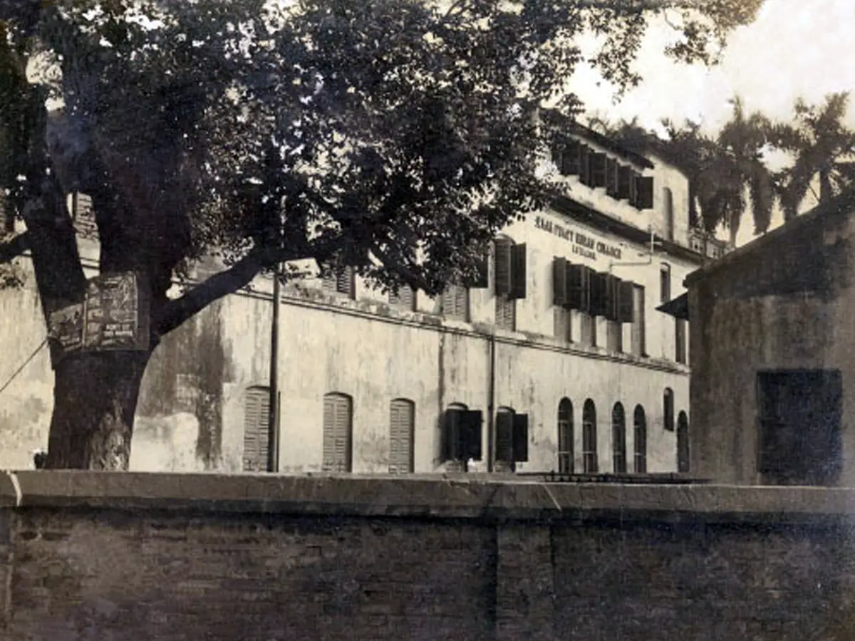 Raja Peary Mohan College: campus photo 1
