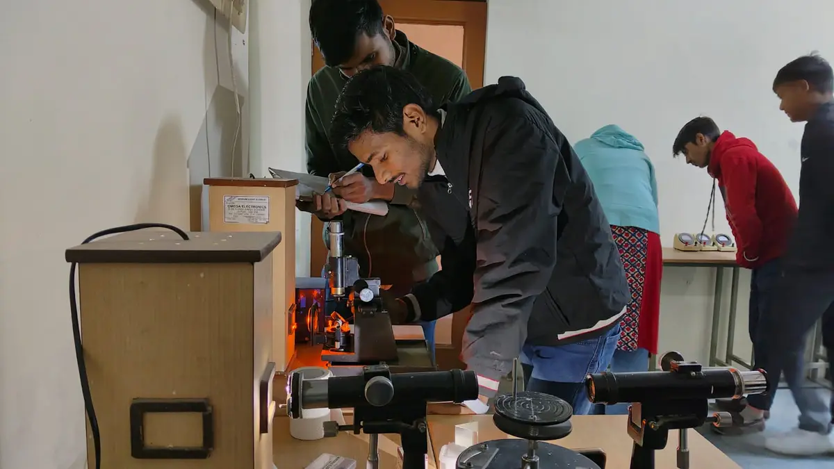 Rajasthan Swayat Shasan Mahavidyalaya: campus photo 1