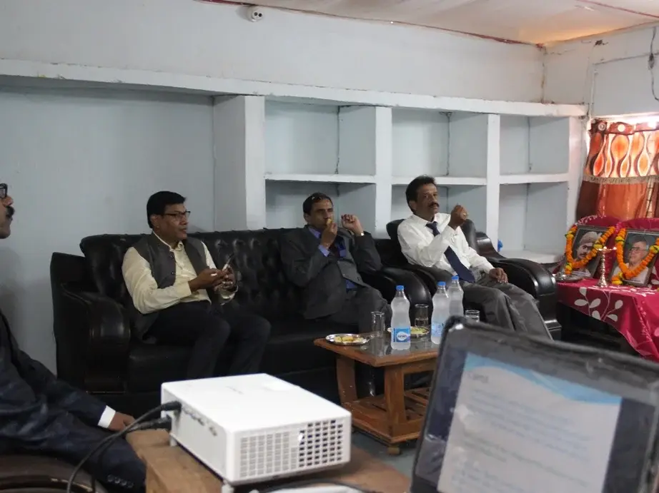 Raje Vishweshwarrao Arts & Commerce College: campus photo 5