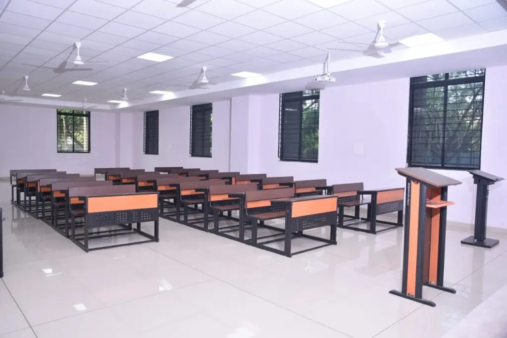 Rajendra College of Pharmacy Bairampur Bindki Fatehpur: campus photo 1