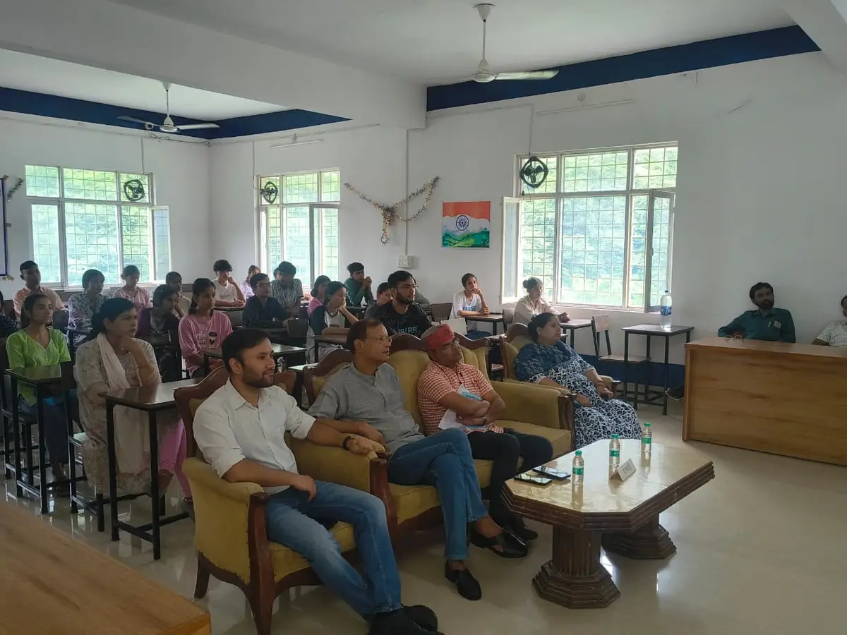 Rajkiya Mahavidyalaya: campus photo 2