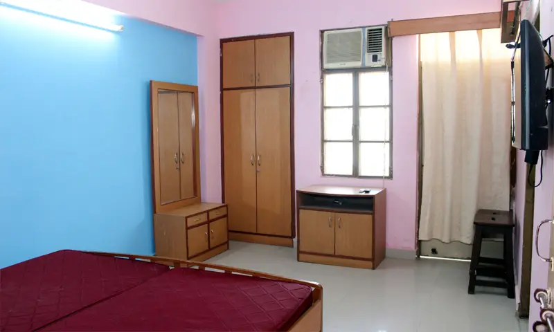 RUH campus photo 2